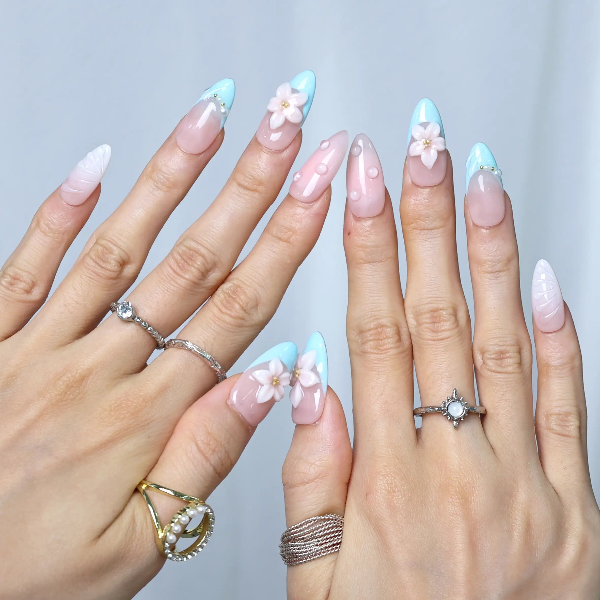 Sky Petals-Medium Almond [Collect Beautiful Moments]